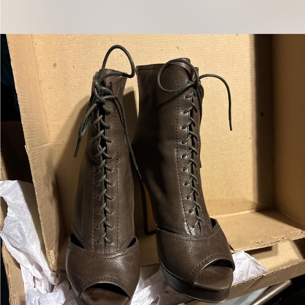 Vince Camuto Brown Lace-Up Peep-Toe Boots